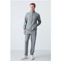 Sportliches Set aus Sweatshirt und Hose
