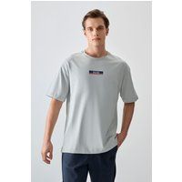 Lockeres Baumwoll-T-Shirt mit Logo-Patch