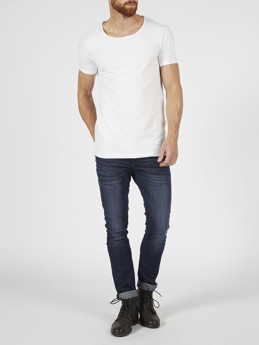 Essentielles Slim Fit Rundhals Shirt