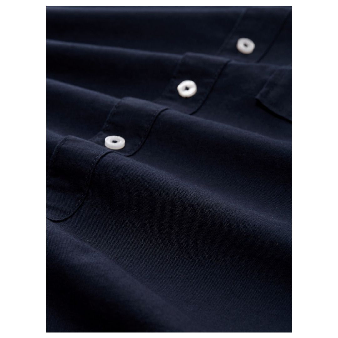 Chambray-Hemd mit Button-Down-Kragen
