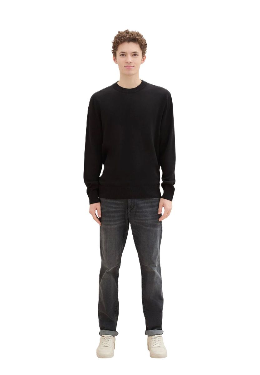 Klassischer schwarzer Baumwollpullover mit Rundhalsausschnitt