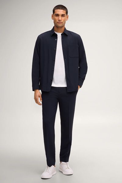 Overshirt Kalan in Marineblaues, leichtes Hemd aus Viskosemischung
