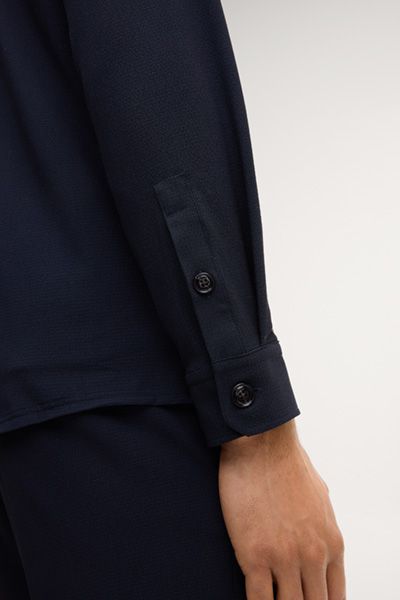 Overshirt Kalan in Marineblaues, leichtes Hemd aus Viskosemischung
