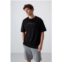 Übergroßes T-Shirt mit Grafikprint