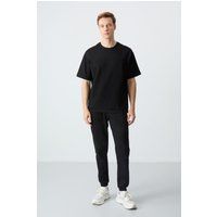 Oversize T-Shirt und Jogger-Set