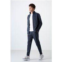 Minimalistisches Tracksuit-Set mit Reißverschluss