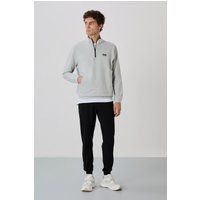 Sportliches Set aus Sweatshirt und Jogginghose