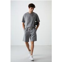 Oversized-T-Shirt und Shorts Set