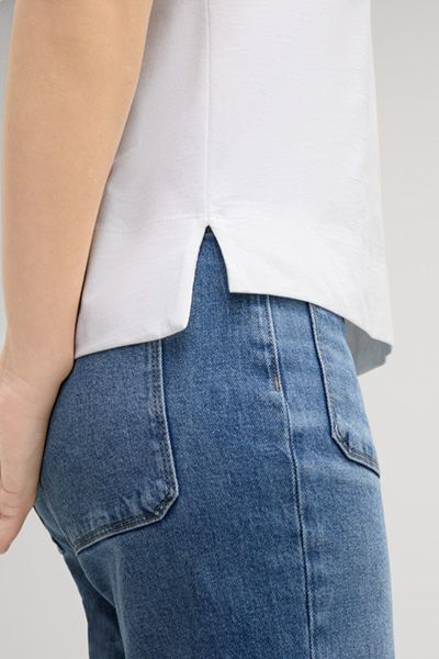 T-Shirt in Weiß Bio-Baumwolle Rundhalsausschnitt mit Seitenschlitzen Damen