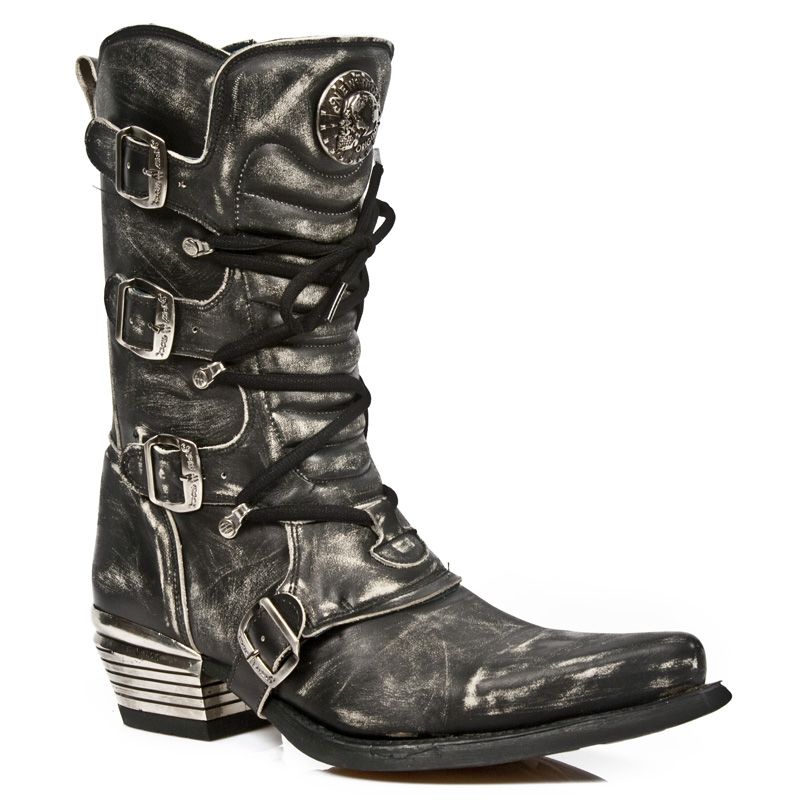 Schnallenstiefel mit Metallabsatz im Used-Look