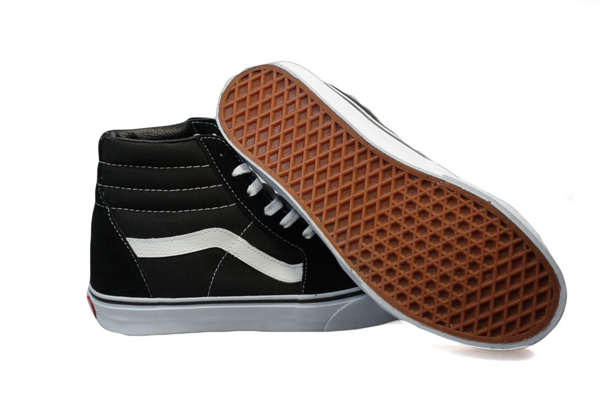 Ikonische High-Top Wildleder Sneaker