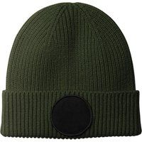 Gerippte Strickmütze mit Patch