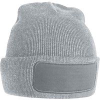 Rippstrick-Beanie mit Aufnäher