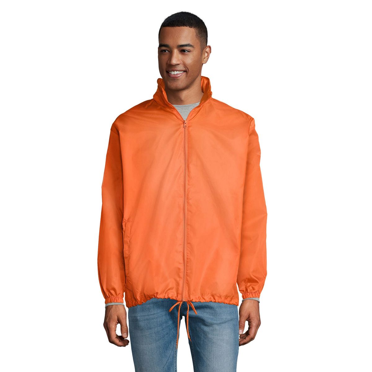 Leichte Windjacke mit Kapuze