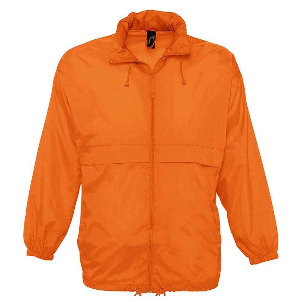 Leichte Windjacke mit verstaubarer Kapuze