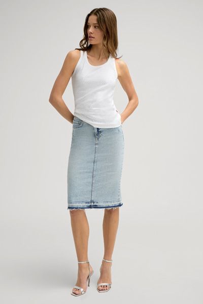 Tunka Weißes geripptes Tanktop mit Strassverzierungen