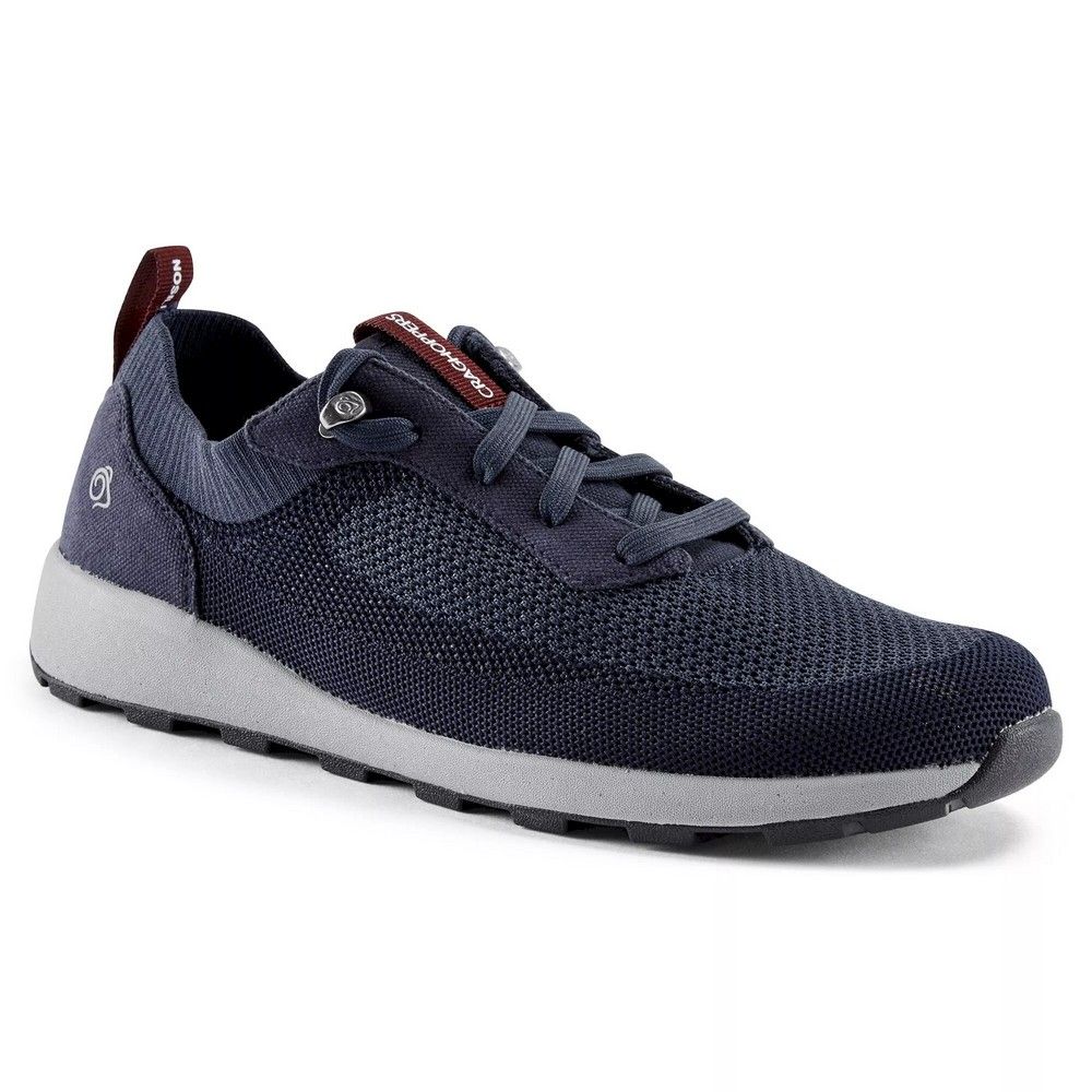 Atmungsaktive Sneaker aus Recycling-Mesh