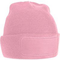 Rippstrick-Beanie mit vorderem Aufnäher