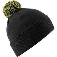 Lässige Strickmütze mit Bommel