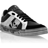Retrokickz Low-Top Sneaker mit Totenkopf