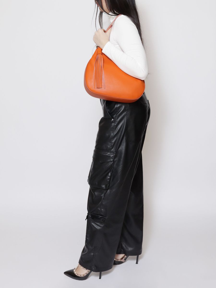 Italienische Hobo-Tasche mit Quaste