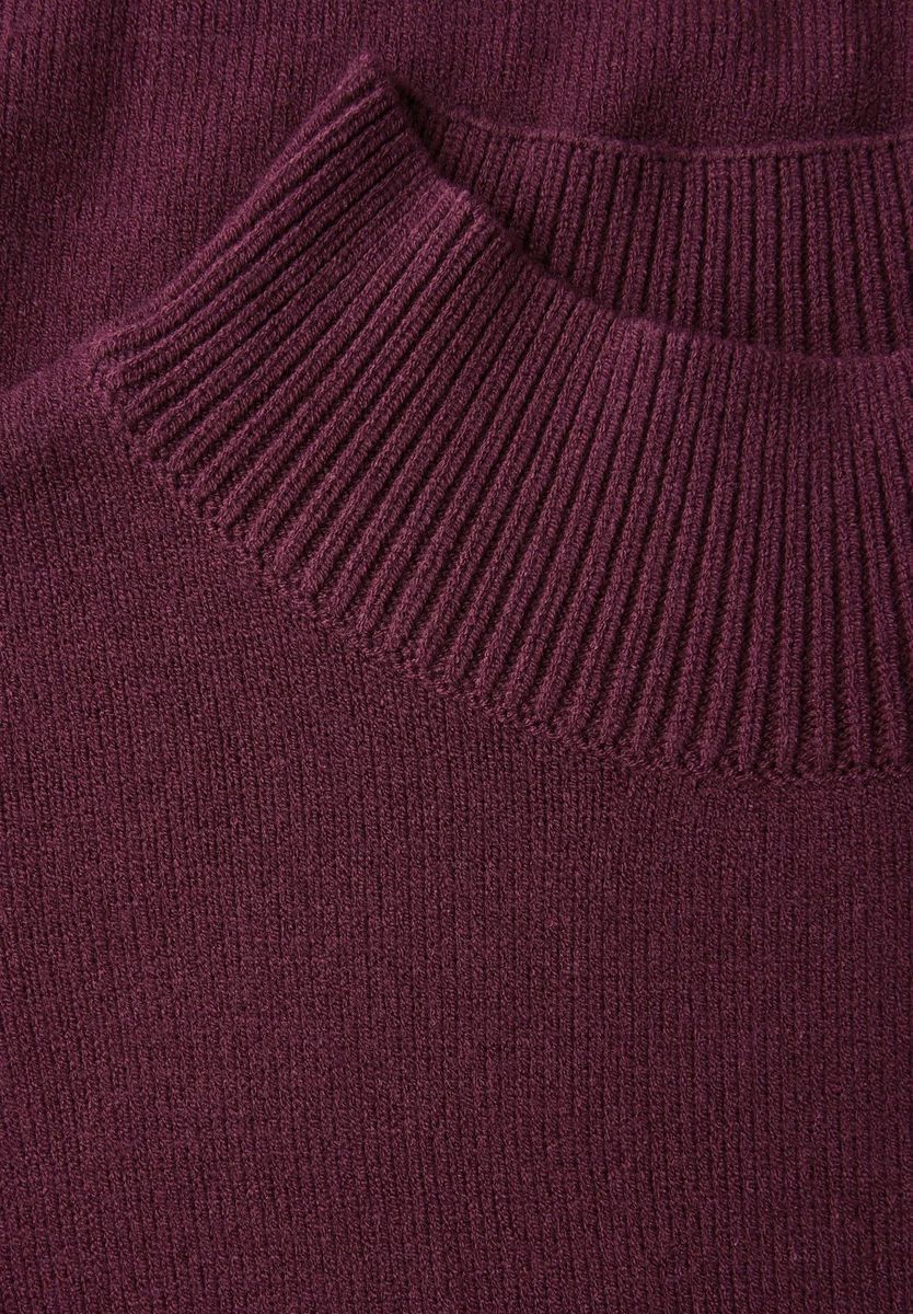 Klassischer Strickpullover mit Stehkragen