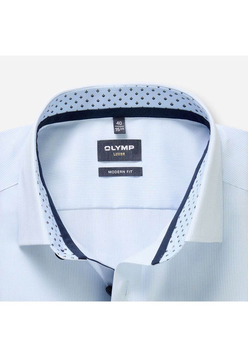 Gestreiftes Modern Fit Business-Hemd