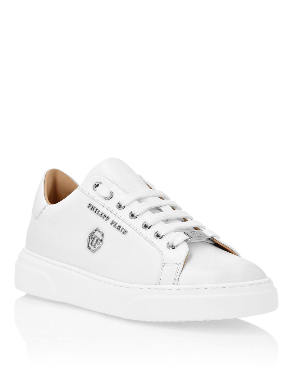 Minimalistische Leder-Sneaker mit Hexagon