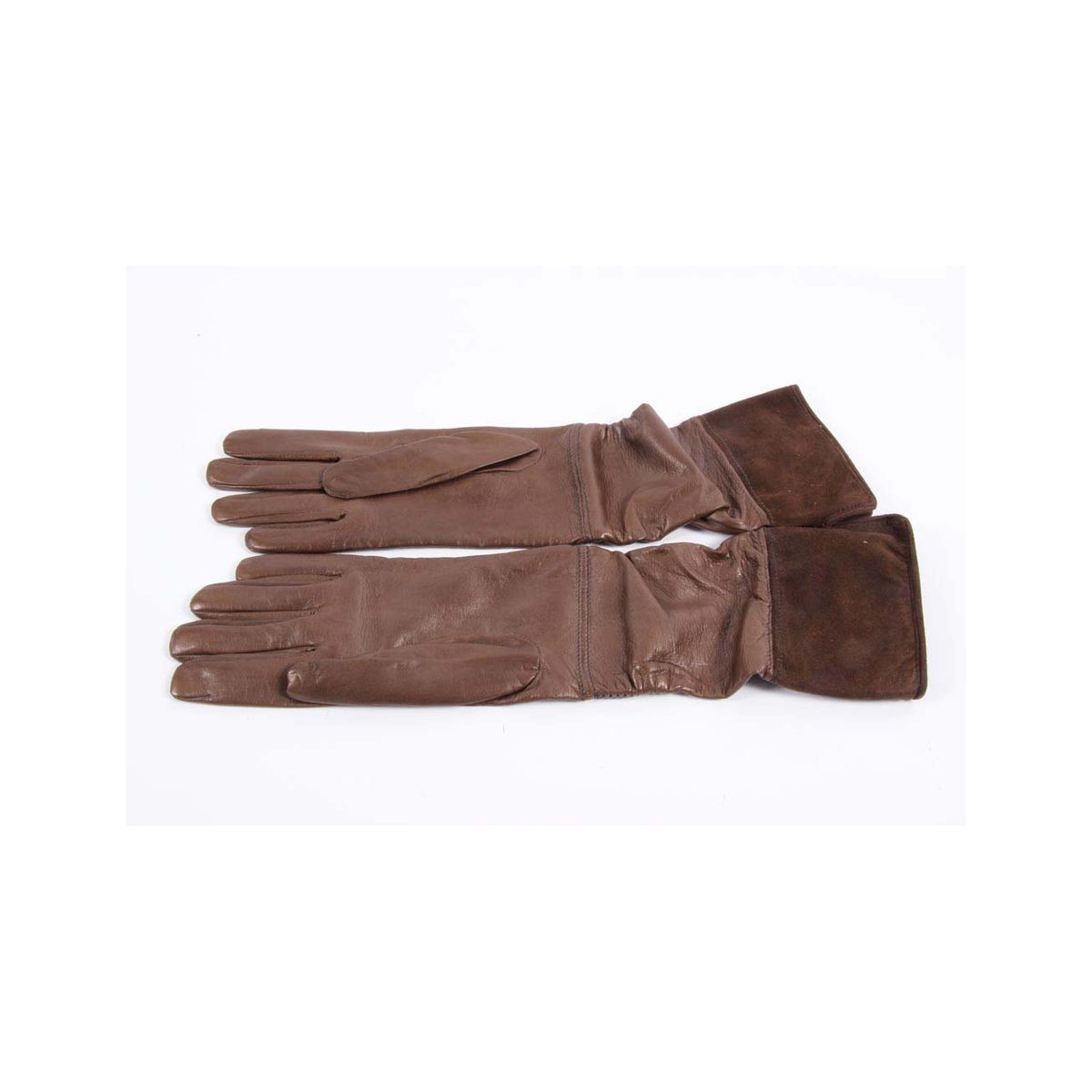 Besetzte Leder- und Wildlederhandschuhe