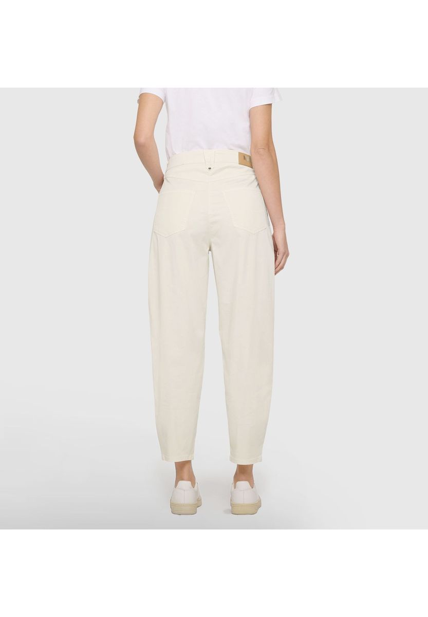 Locker geschnittene, verkürzte Hose