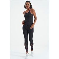 Sportliches Racerback-Tanktop mit Kontrastbesatz