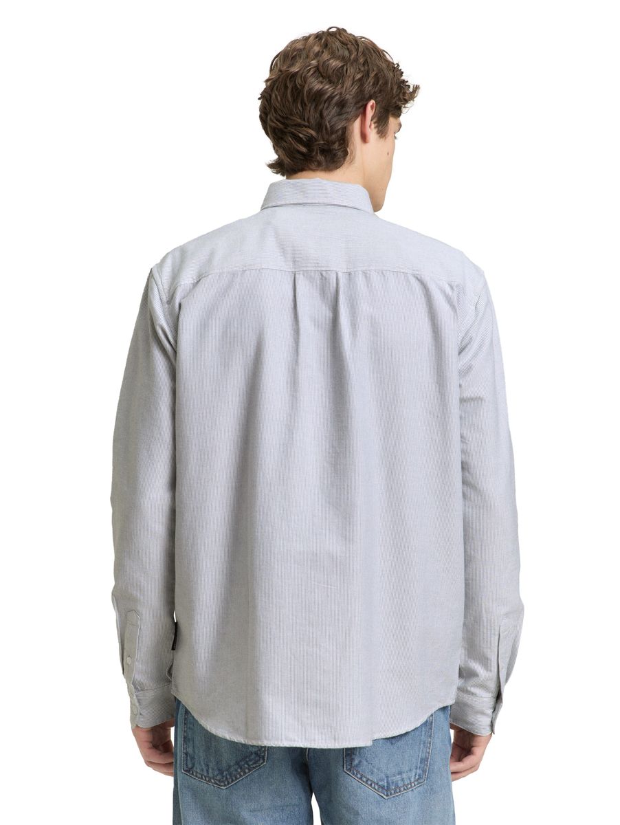 Locker sitzendes Button-Down-Baumwollhemd