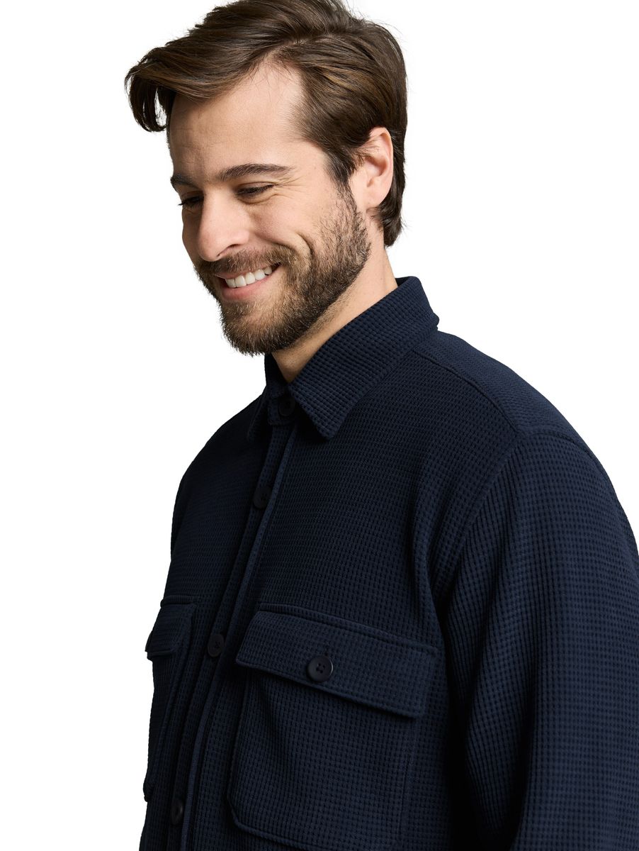 Strukturierte Strickhemdjacke mit Knöpfen