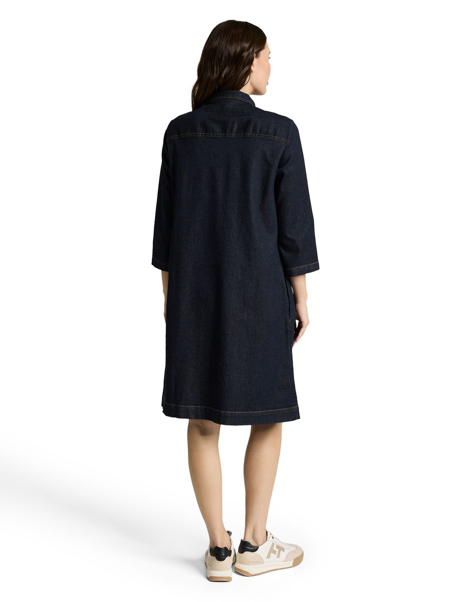 Jeanshemdkleid mit aufgesetzten Taschen