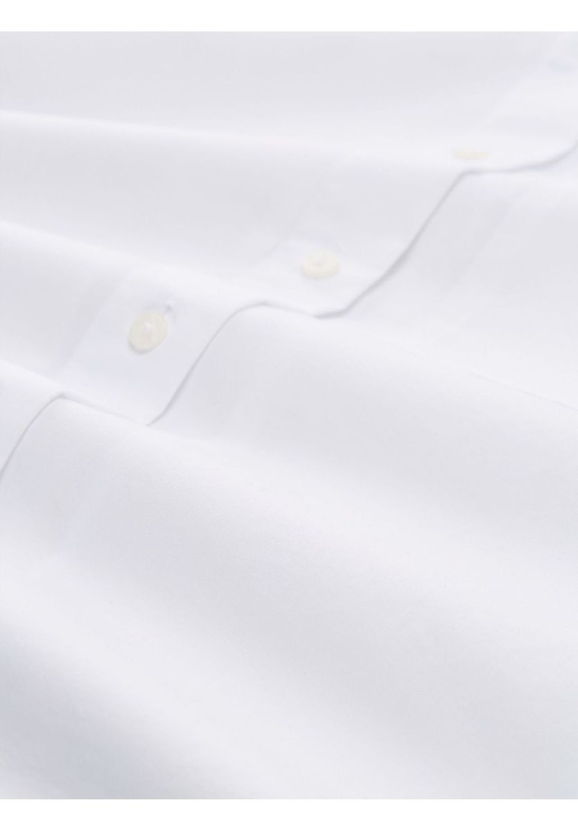 Klassisches weißes Hemd mit Herzdetail