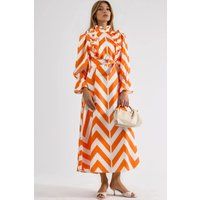 Maxikleid mit Chevron-Muster und Rüschen