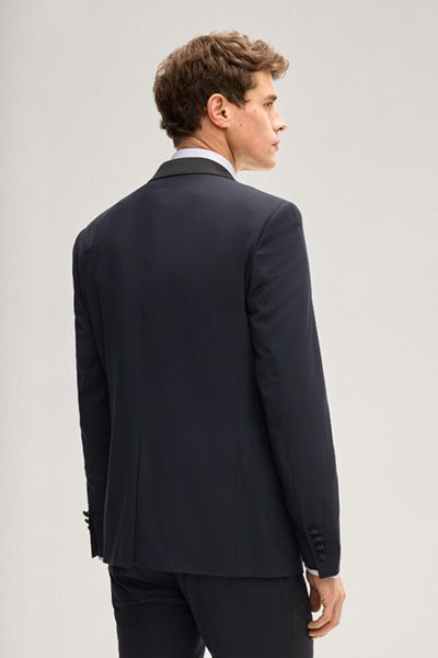 Elegantes marineblaues Dinner-Sakko für den Abend