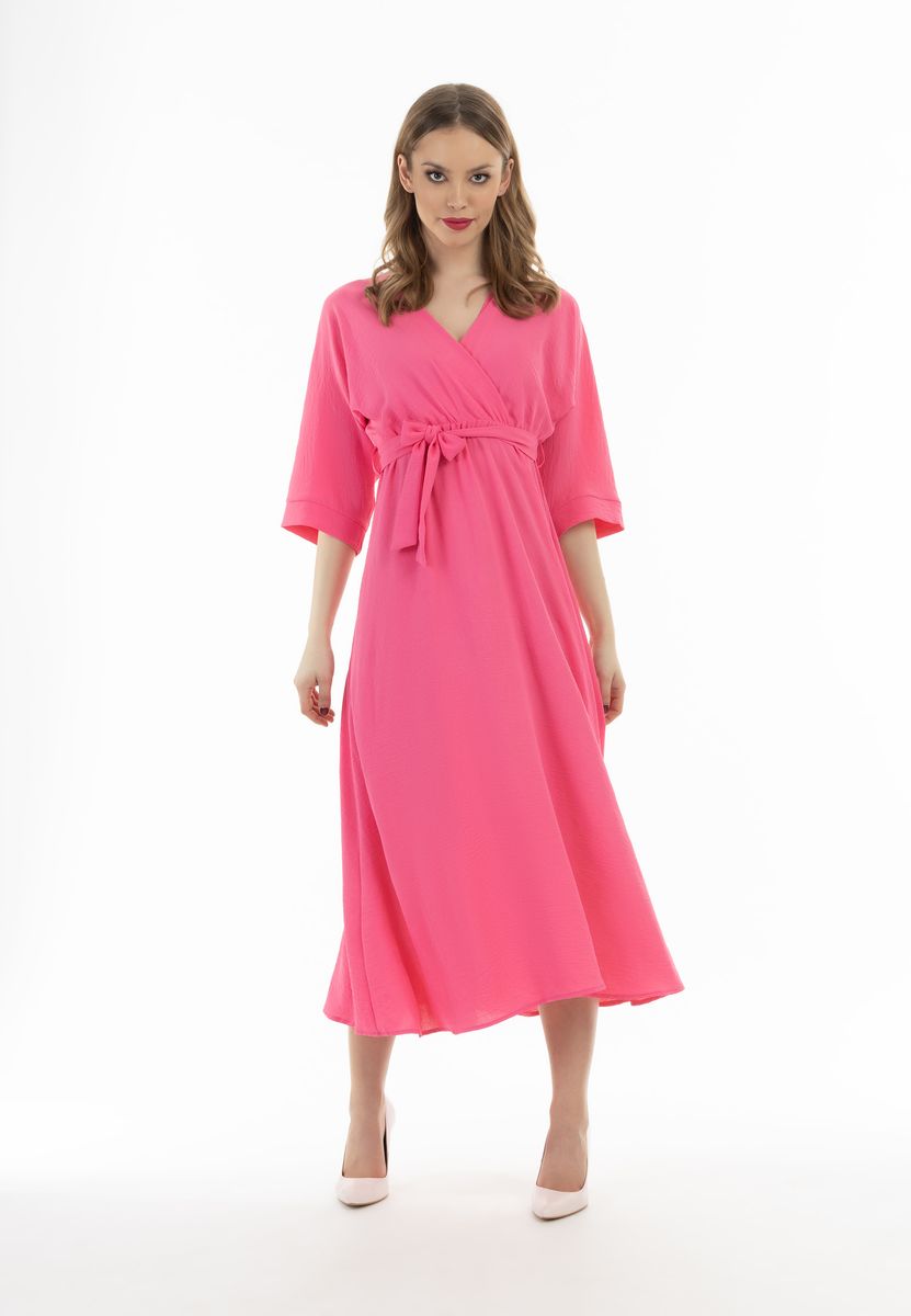 Leuchtendes Wickel-Midikleid im Kimono-Stil
