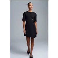 Minimalistisches Mini-Shiftkleid mit Schmuckelement