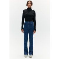 High-Waist Jeans mit weitem Bein und Seitenschlitzen