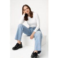 Weit geschnittene Jeans mit hohem Bund