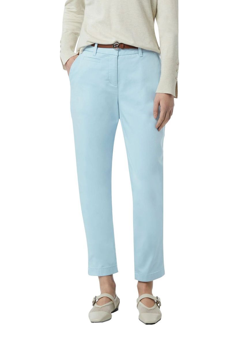 Schmal geschnittene, verkürzte Chino-Hose