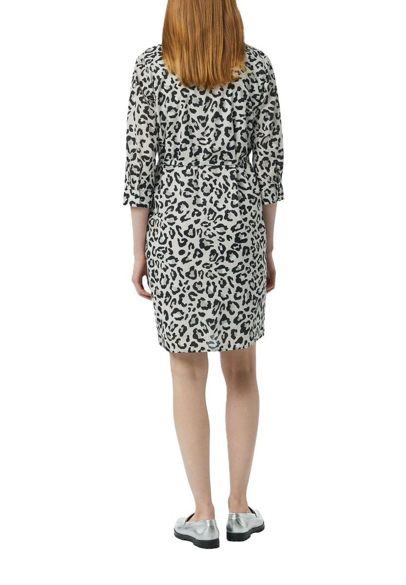 Hemdblusenkleid mit Leopardenmuster und Bindegürtel