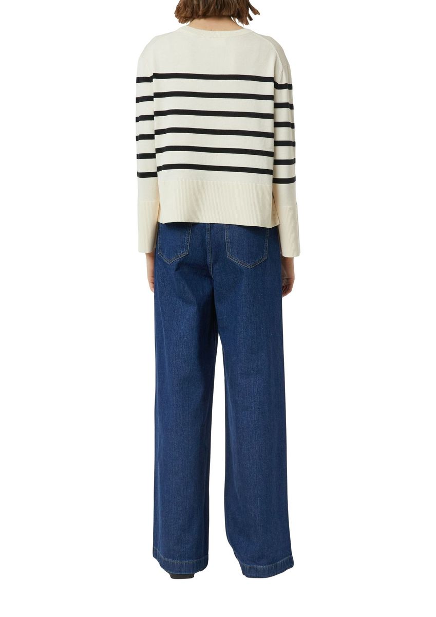 Gestreifter Strickpullover mit Kimono-Ärmeln