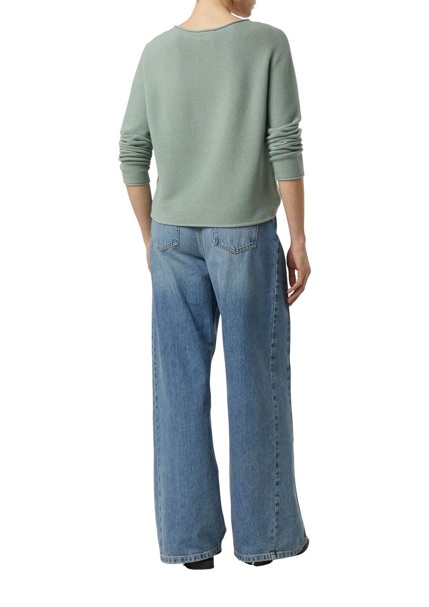 Kurzer Feinstrickpullover mit Rundhalsausschnitt