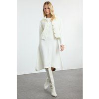 Minimalistisches Rippstrick-Midikleid