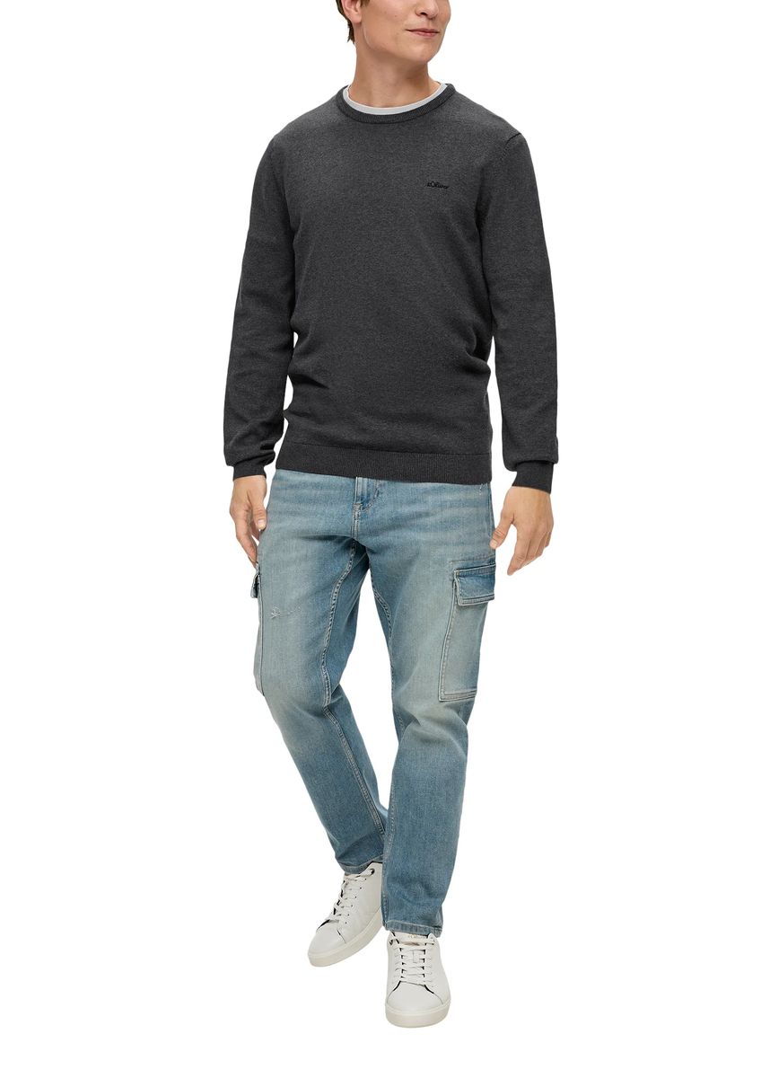 Klassischer Baumwollpullover mit Rundhals