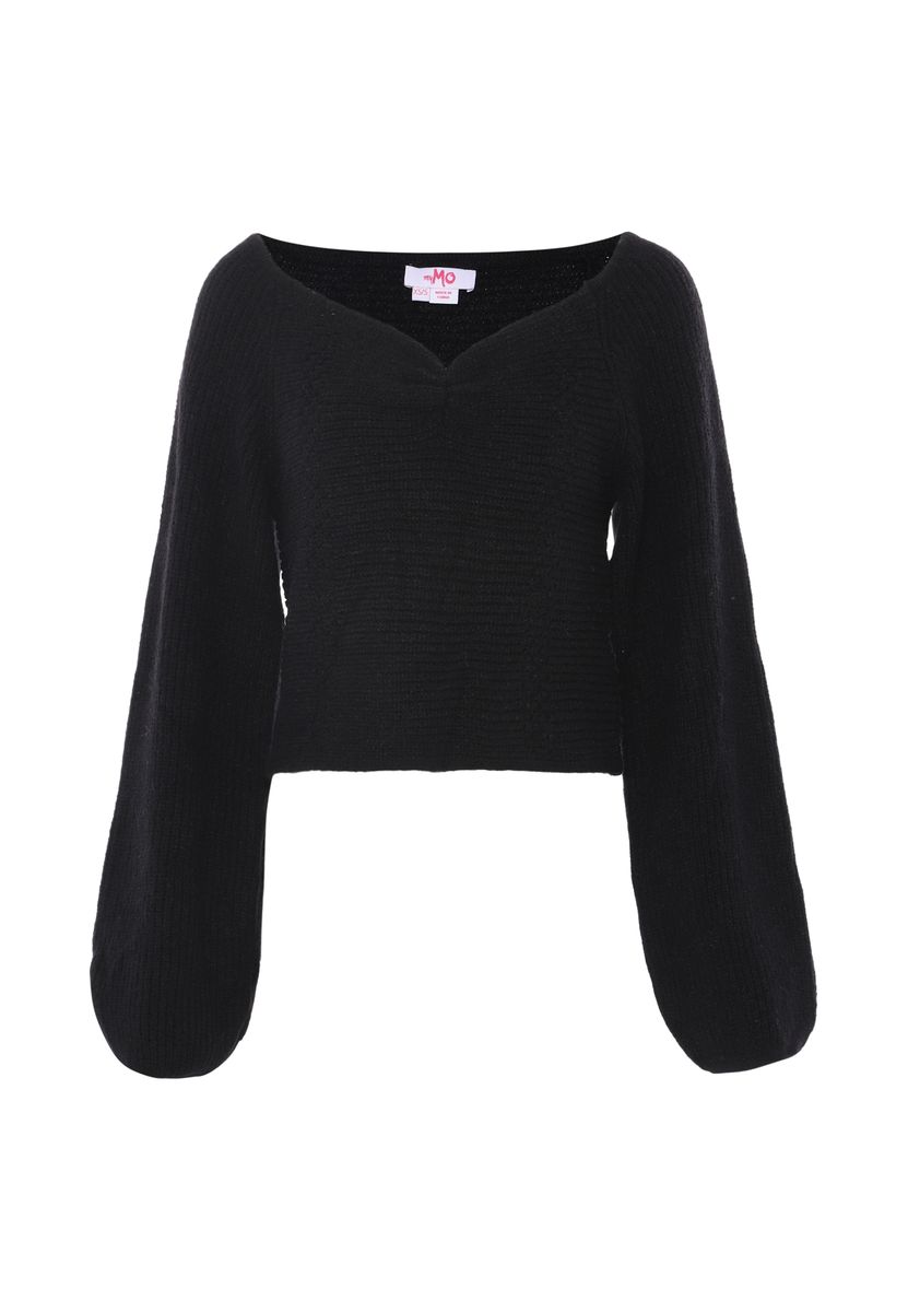 Kurzer Strickpullover mit Herzausschnitt