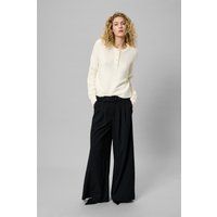 Weicher Henley-Strickpullover