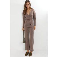 Set aus Wickelbluse und Weitbein-Hose